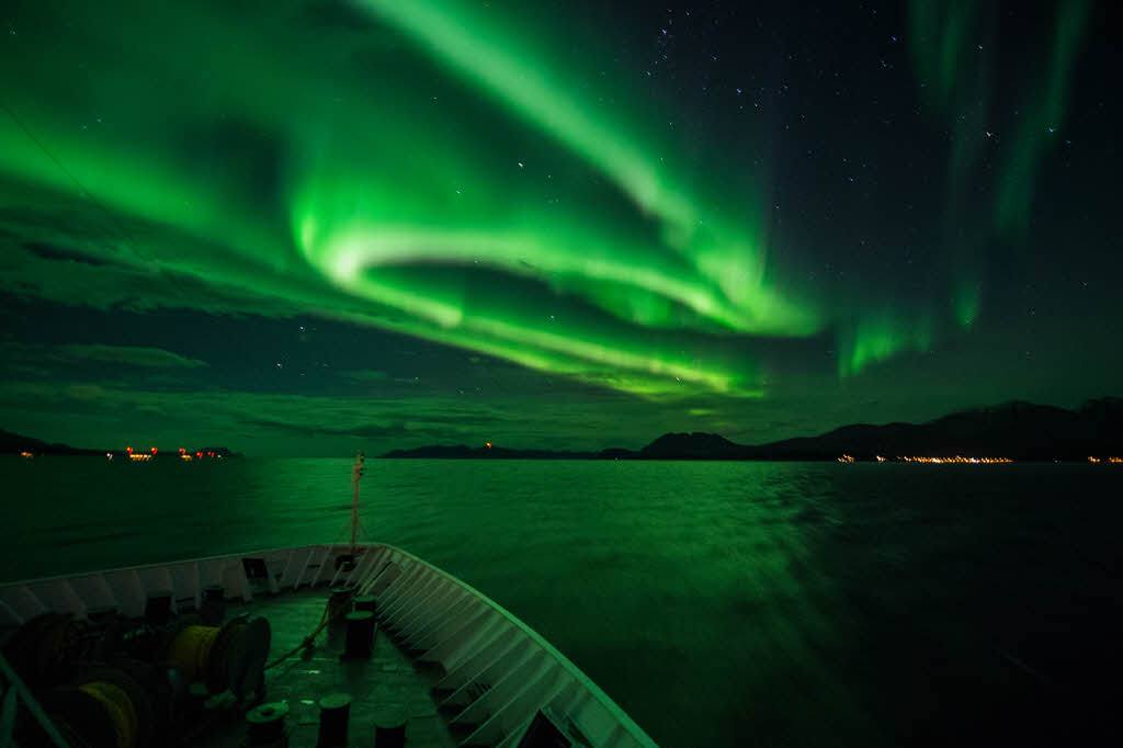 northern lights cruise from norway