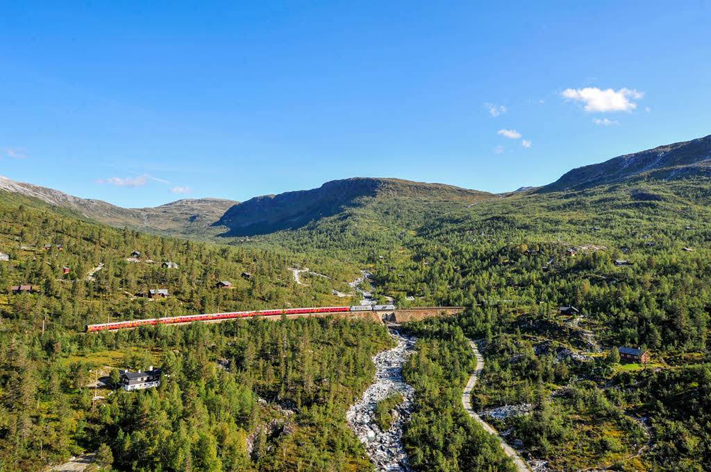 Experience the Bergen Railway by Tore Bjorback Amblie, NSB