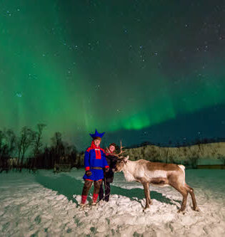 Sami under the Northern Lights by Orjan Bertelsen, Nordnorsk Reiseliv
