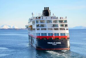 Winter Cruise in Norway by Trond Gansmoe Johnsen, Hurtigruten