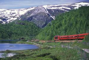 The Dovre rail line Norway. Photo by Rune Fossum, NSB
