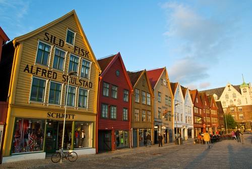 Bryggen in Bergen by Mindaugas A., Shutterstock, Hurtigruten