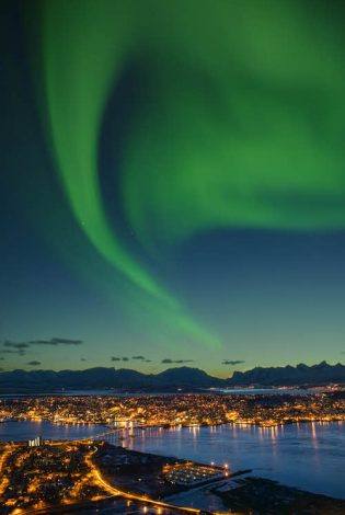 Tromso Northern Lights by Baard Loken, Visit Norway