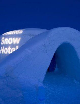 Snow hotel in Kirkenes. Photo by Klaus Peter Kappest, Hurtigruten
