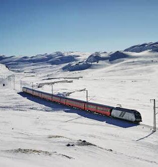 Bergen Railway in winter by Oivind Haug, NSB