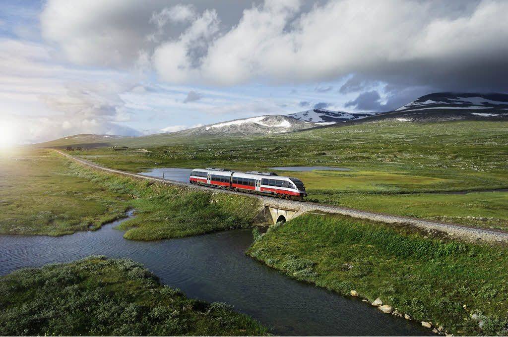 Scenic Rail Journeys in Norway by Oivind Haug, NSB