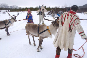 Sami In Alta By Trym Ivar Bergsmo, Nordnorsk Reiseliv